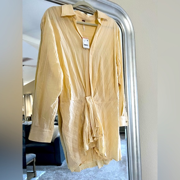 Free People Dresses & Skirts - FREE PEOPLE - Tara Twist mini dress in Vanilla Cake size Small